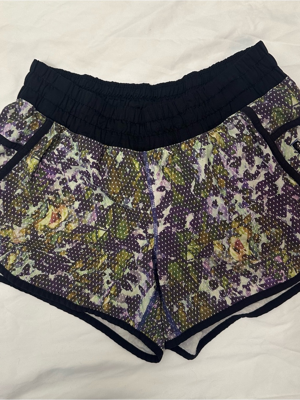 lululemon athletica Purple and Green PatternAthletic Shorts with Blk Waistband 8